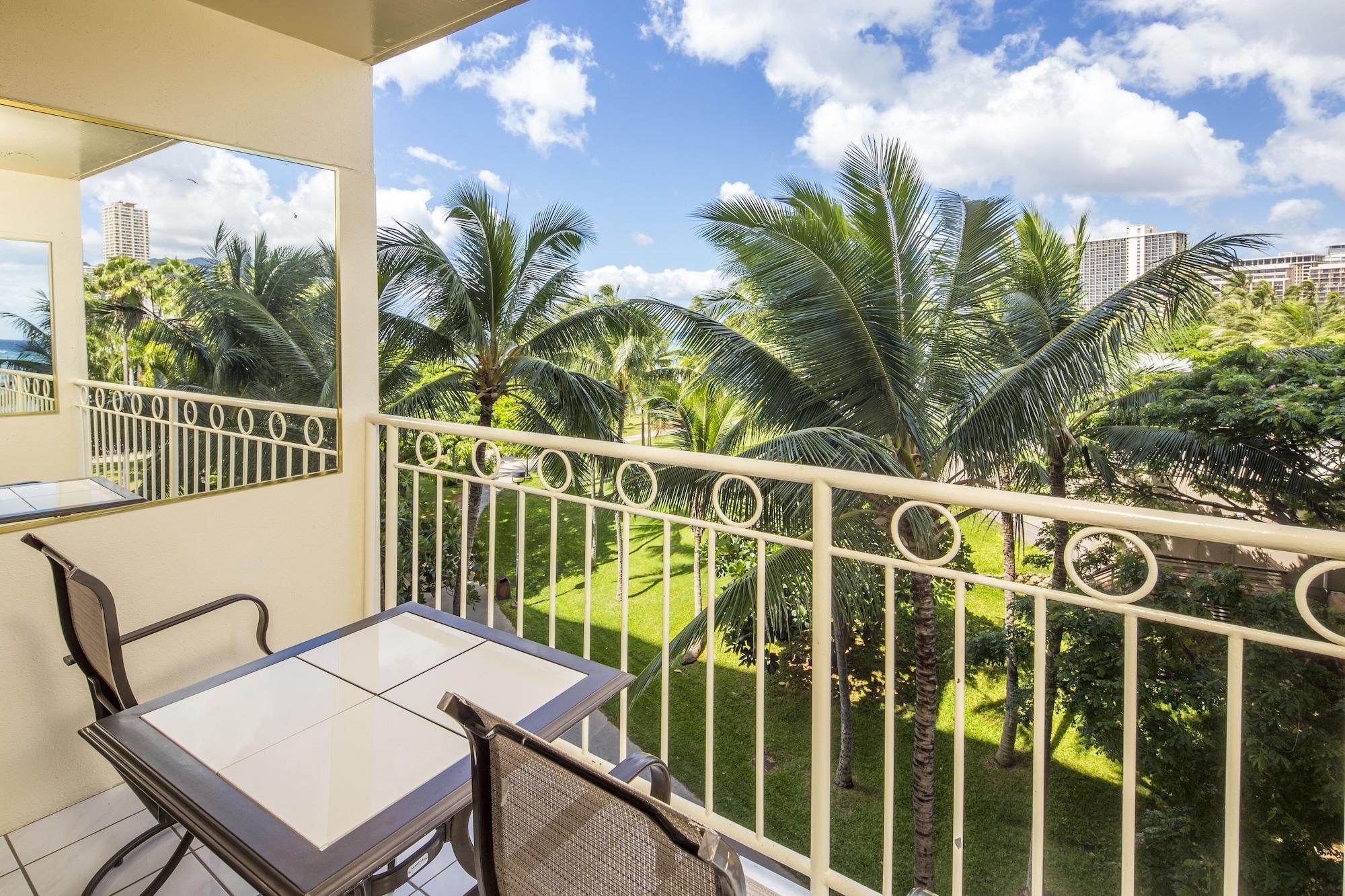 Castle Waikiki Shore Хонолулу Екстериор снимка