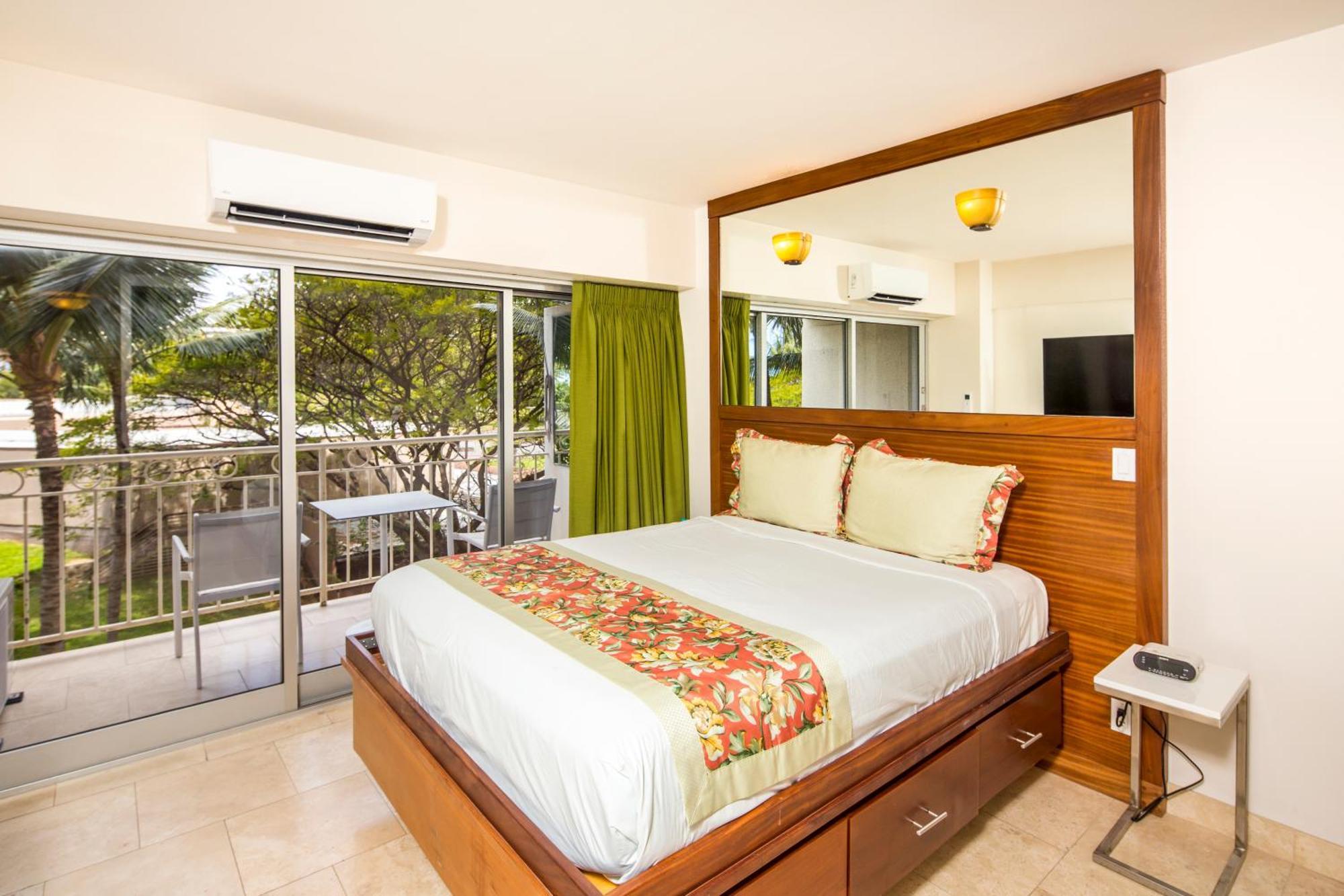 Castle Waikiki Shore Хонолулу Екстериор снимка