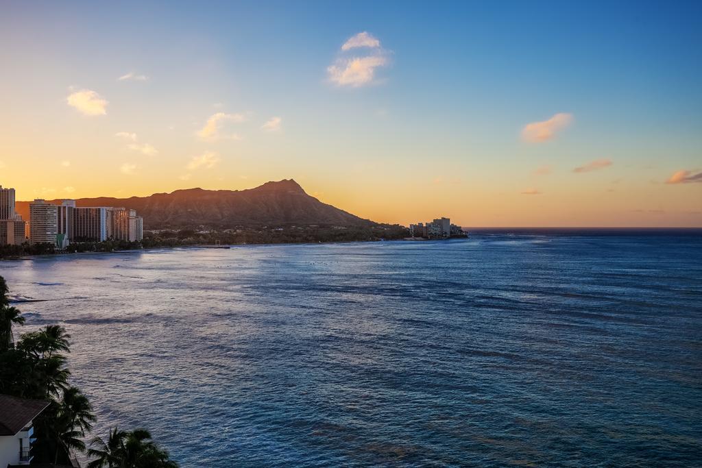 Castle Waikiki Shore Хонолулу Екстериор снимка