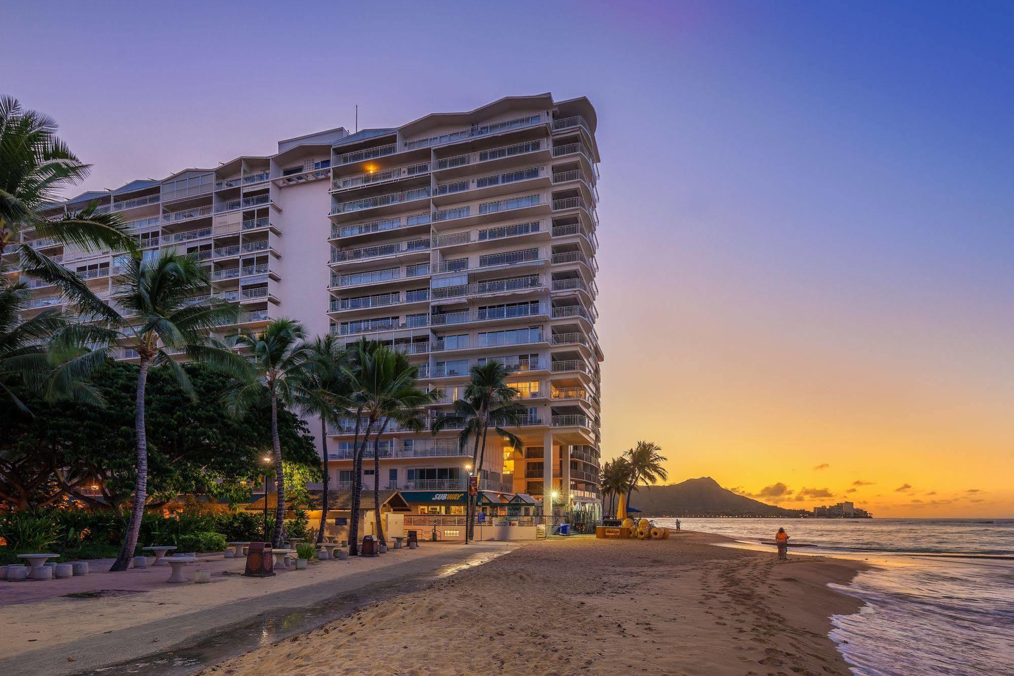 Castle Waikiki Shore Хонолулу Екстериор снимка